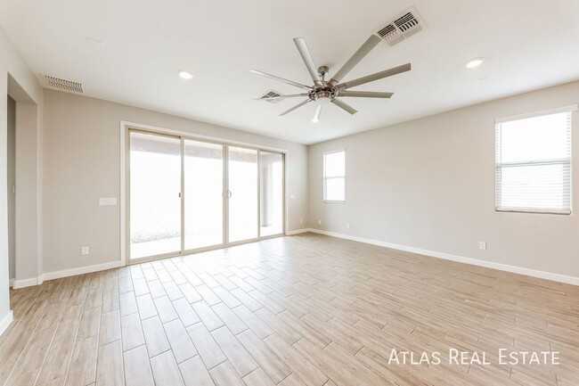 Photo - 20234 W Harrison St