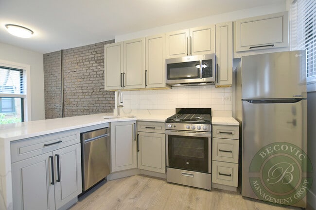 Photo - 7742 N Eastlake Terrace Unit 2W