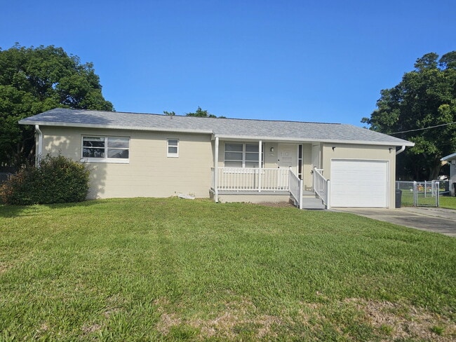 Building Photo - 907 Hamilton St