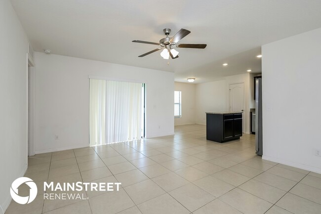 Photo - 1499 Swan Lake Cir