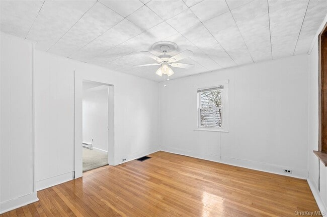 Photo - 15 Robinson St Unit 1