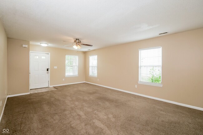 Photo - 1903 Windy Hl Ln