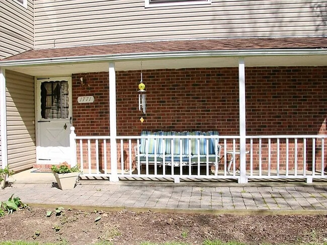 Photo - 1771 E 234th St