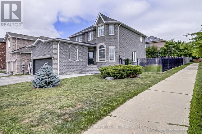 Photo - 1294 Corm St