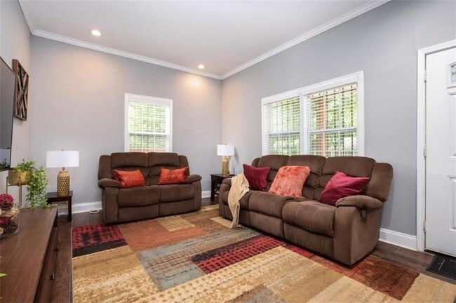 Photo - 3479 Thompson Dr NW