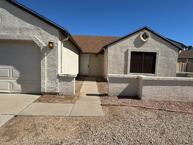 Photo - Glendale 3/2 With 2-Car Garage