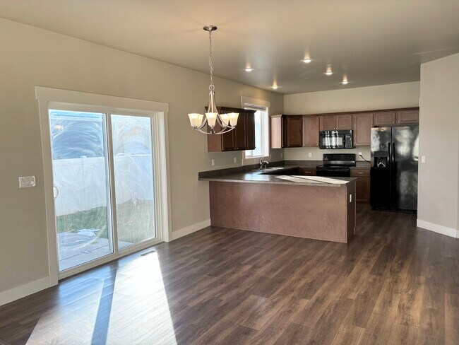 Photo - 4194 Bainbridge Cir