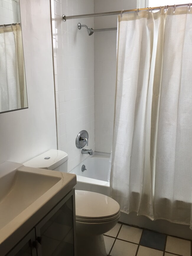 bathroom - 4610 Liberty Ave Unit 3rd floor