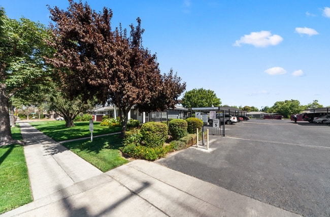 Alder Heights Apartment Homes