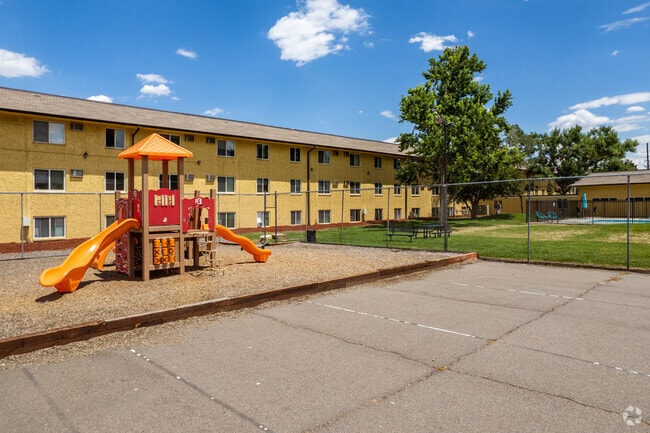 Building Photo - Cherry Ridge