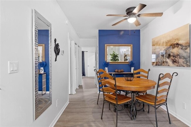 Photo - 2819 Marconi St