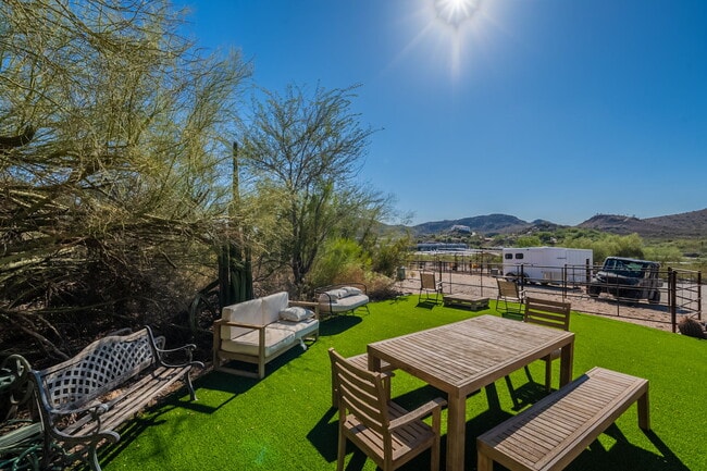 Photo - 1902 E Cortez St