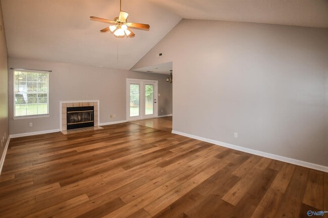 Photo - 108 Portal Ln