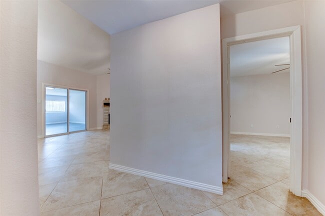Photo - 10703 Highland Woods Dr