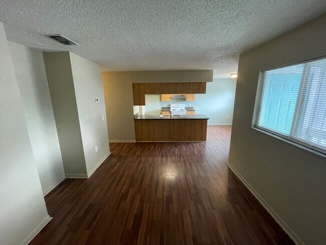 Photo - 2/1 Apartment Unit 1