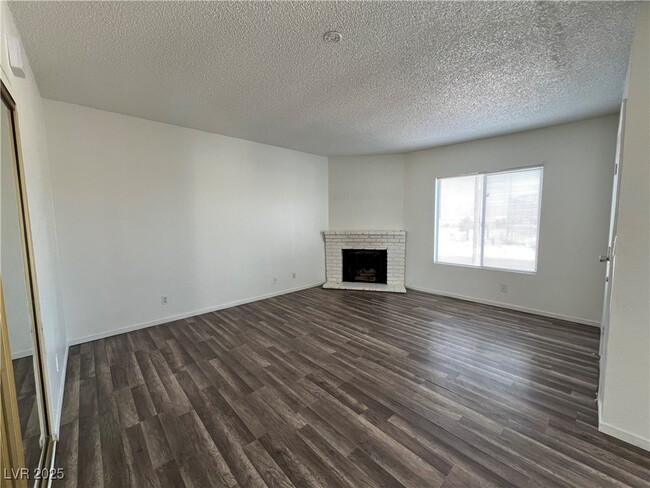 Photo - 6942 Appleton Dr