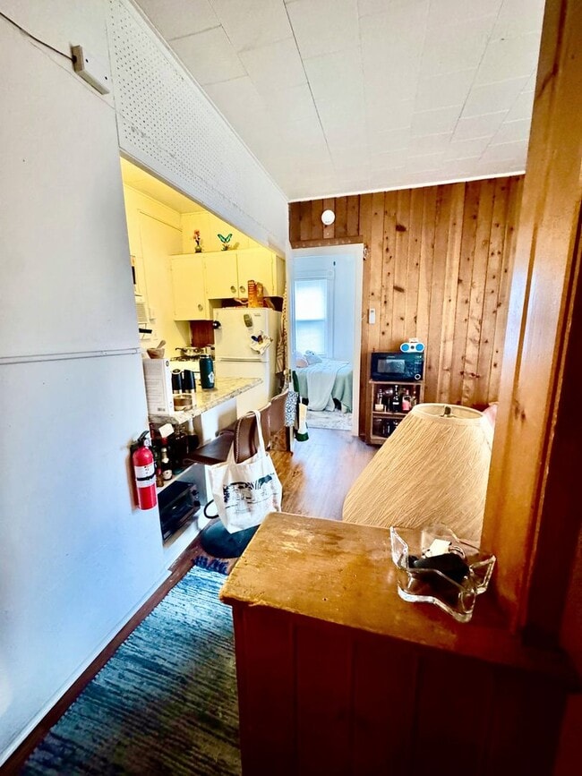 1136 Prospect St - Furnished or Unfurnished!
