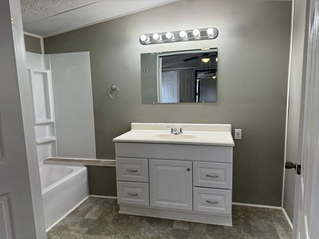 Building Photo - 794 Pilot-Riley Rd Rental