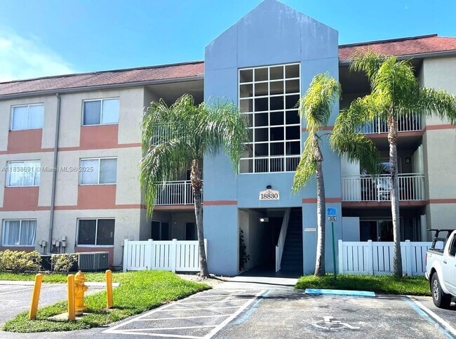 Building Photo - 18830 NW 57th Ave Unit 105 Rental