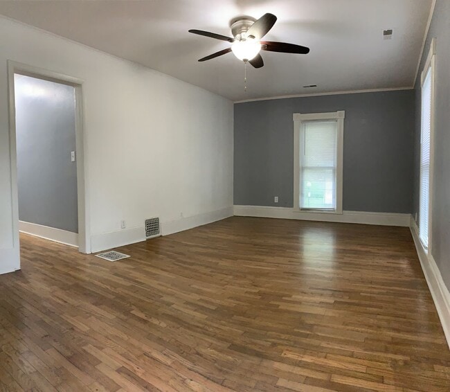 Photo - 602 W Hill St Unit 602 W Hill - B (Upstairs)