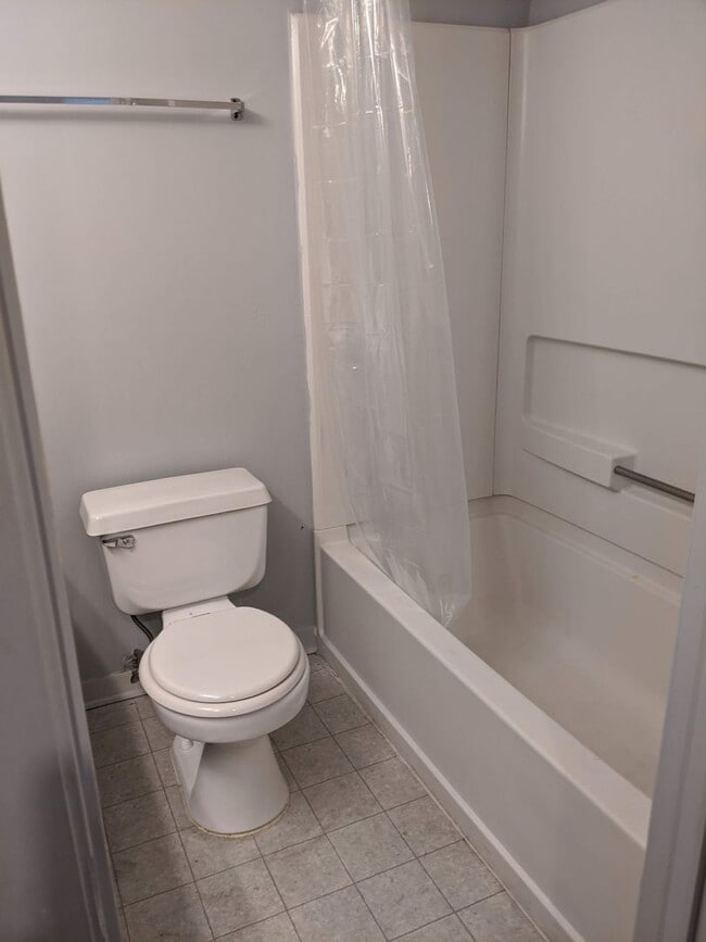 Photo - 3921 SW 34th St Unit UTG, 312 - 3