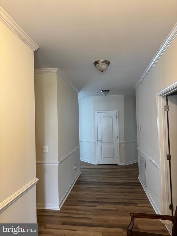 Building Photo - 622 Oyster Bay Pl Unit 302 Rental