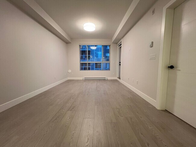 Photo - 11655 Fraser St