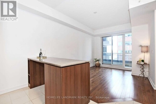 Photo - 9201 Yonge St Unit Nw-201