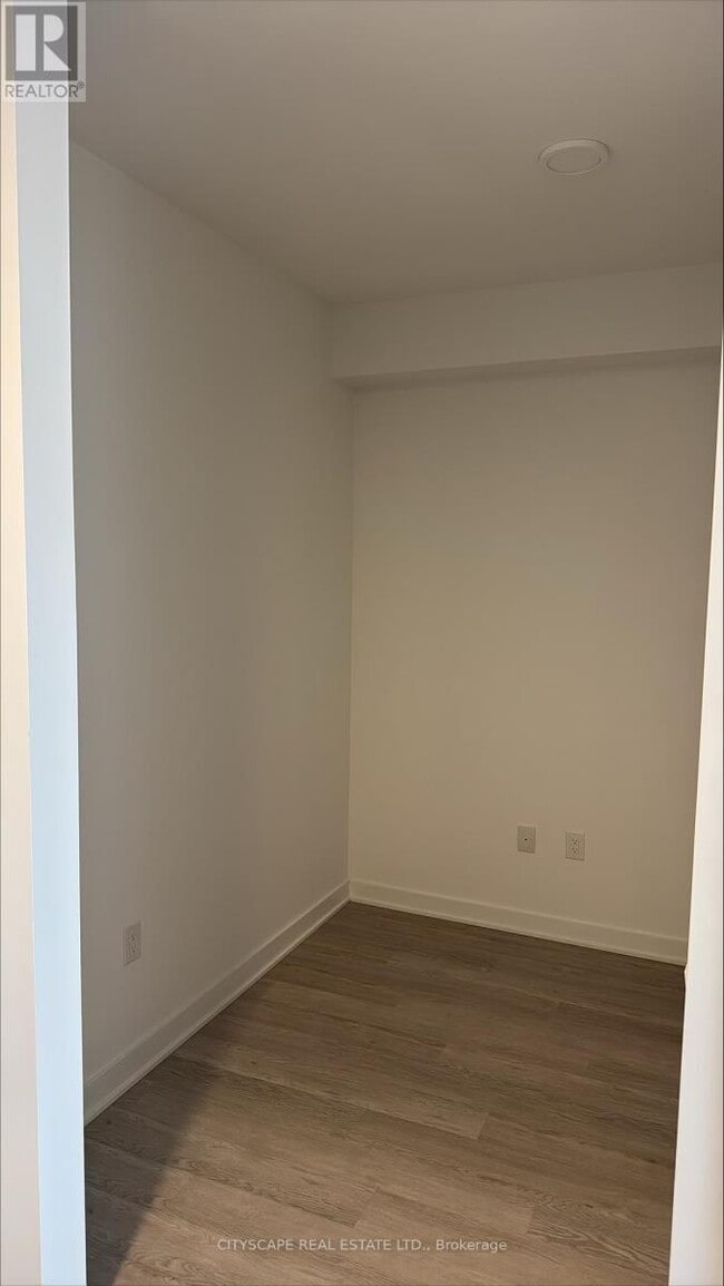 Photo - 2782 Barton St E Unit 608