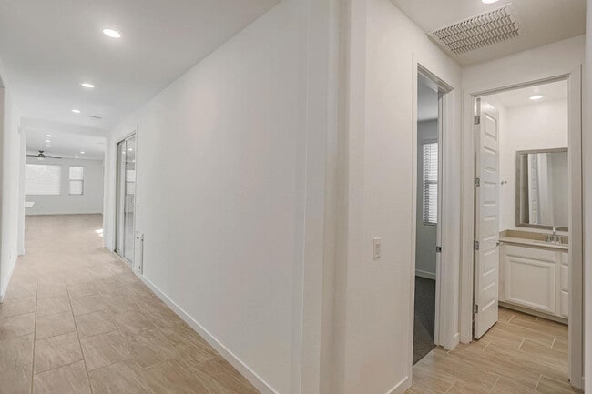 Photo - 12881 N 145th Dr