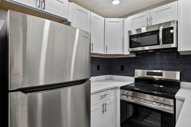 Photo - 500 E Broward Blvd