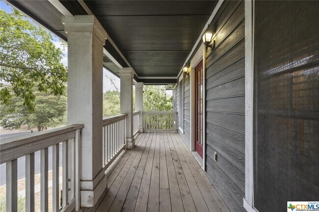 Photo - 5801 McNaughton