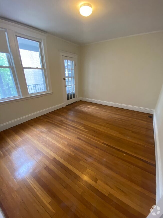 Building Photo - 1637 Commonwealth Ave Unit 10 Rental