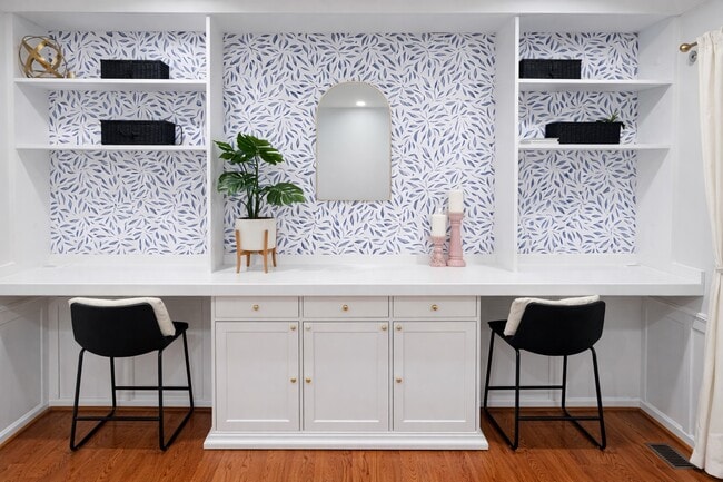 Muebles empotrados - 5706 Rocky Run Dr