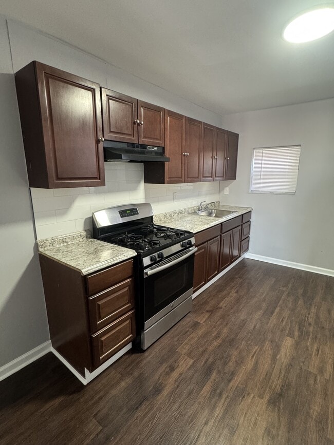 Building Photo - 5150 Wakefield St