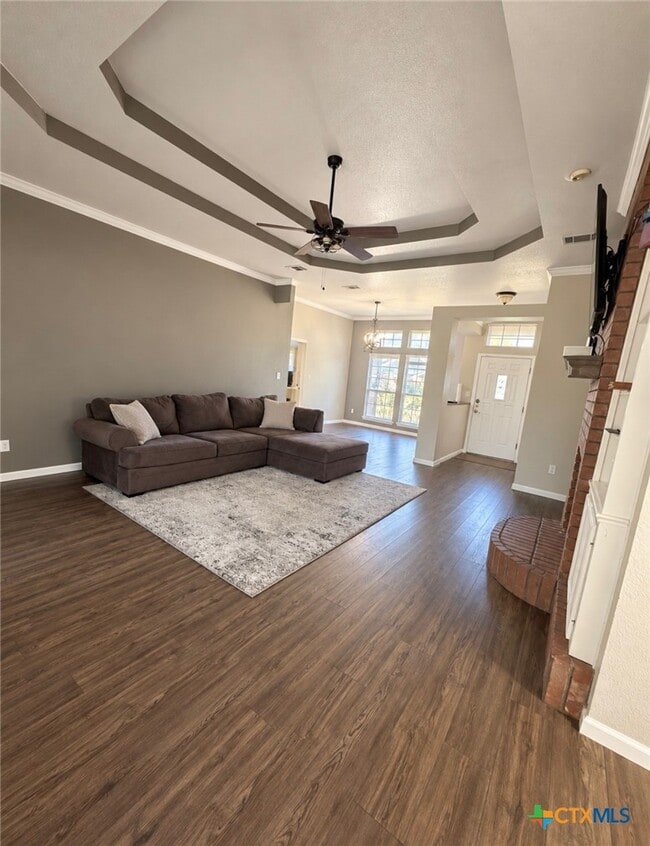 4807 Embers Dr