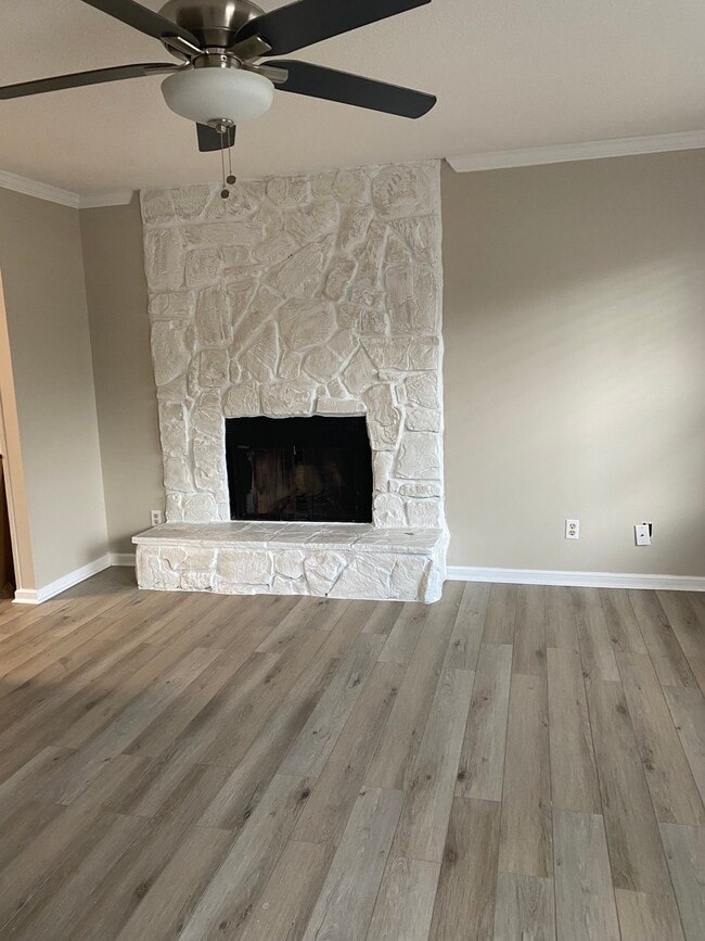 Living Room - 3850 Creighton Rd Unit D