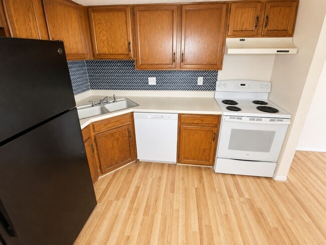 Photo - Perfectly located and priced!