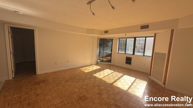 Building Photo - 152 Kelton St Unit #145 - 506 Rental