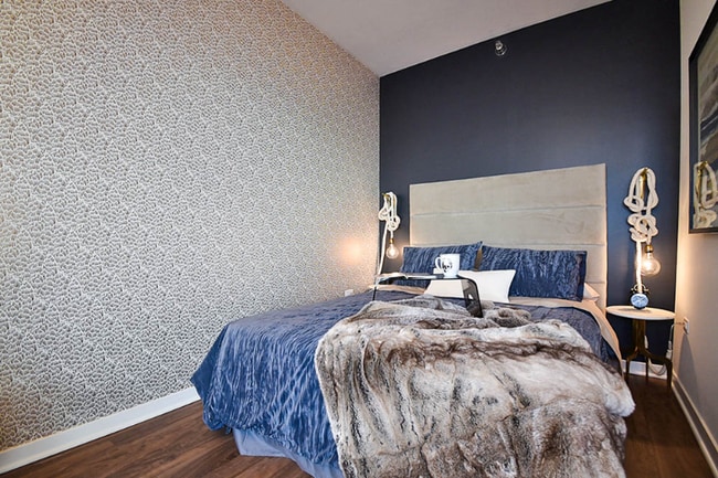 Photo - 732 W Madison St