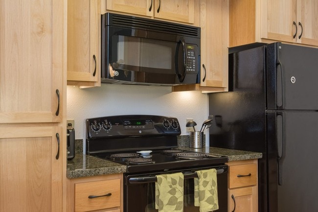 The Byron at Crescent Village apartments — community photo