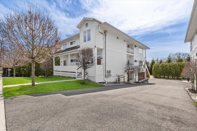 Photo - 73 Maple Ave