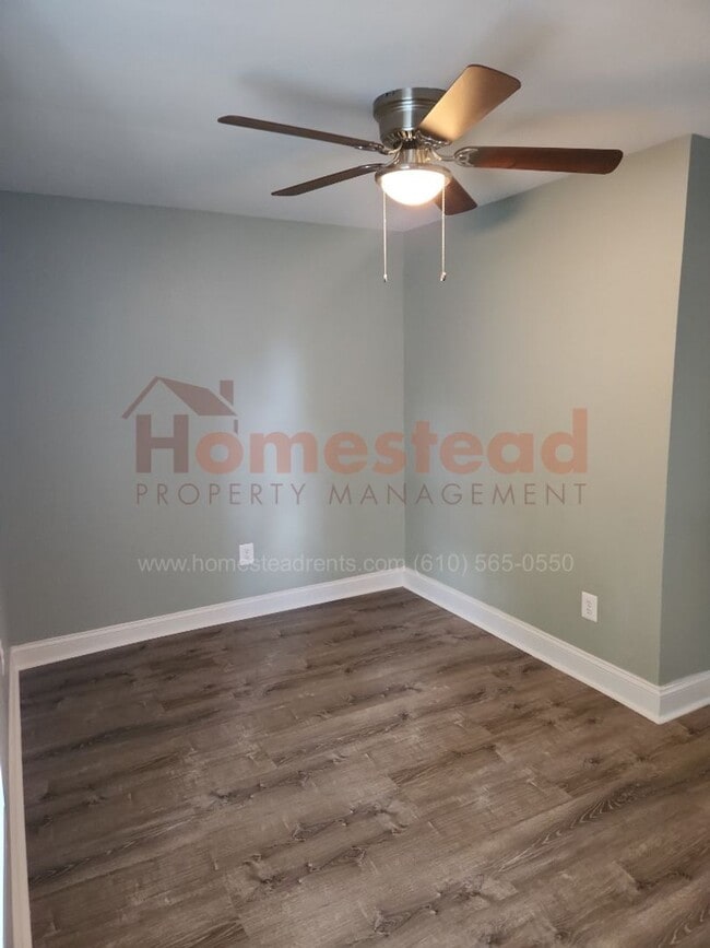 Photo - 411 Chester Pike Unit 2nd Floor