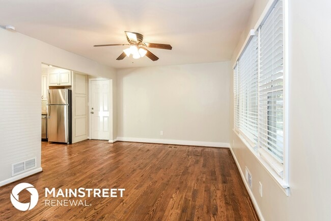 Photo - 6265 E Shore Cir