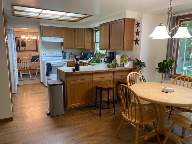 Photo - 2225 Creekwood Dr