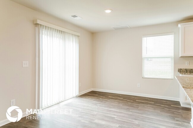 Photo - 724 Cider Ml Wy