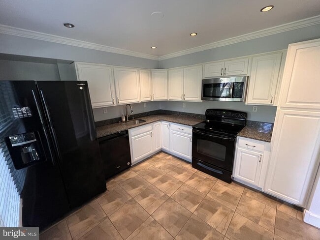 Photo - 5633 Independence Cir
