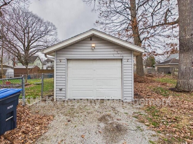 Photo - 1159 Carey Ave