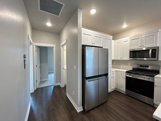 Photo - Luxury 2BR Duplex Near Old Mill District & Trails – Apply Today!