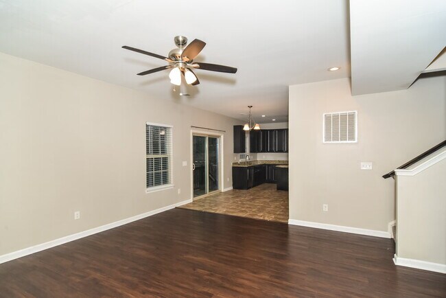 Photo - 4249 Sandstone Dr